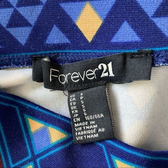 Forever 21 mini southwest Aztec design stretch mini small - Picture 6 of 7